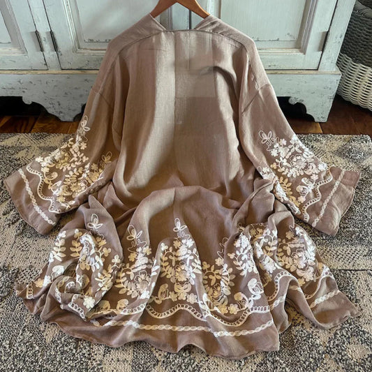 Leavenworth Embroidered Floral Kimono