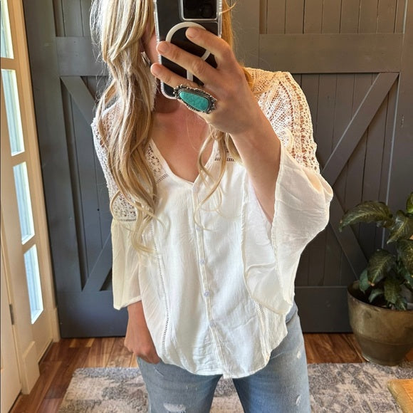Thorp White Lace Button Front Crochet Western Blouse - Lavender Tribe