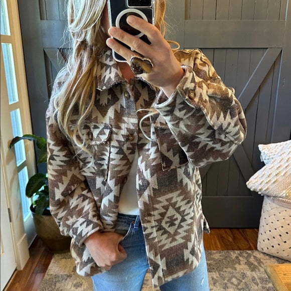 Mill Creek Aztec Tribal Print Shacket Shirt Jacket