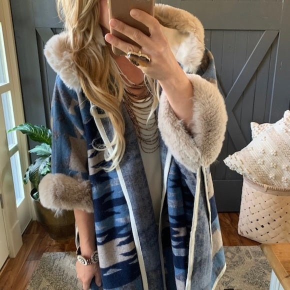 Dunlap Hooded Cloak Sweater Jacket in Blue