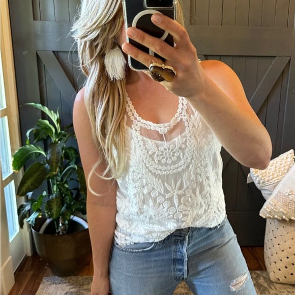 White Lace Sleeveless Blouse Tank - Lavender Tribe
