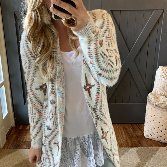 Dutton Celtic Print Long Cardigan Sweater - Lavender Tribe