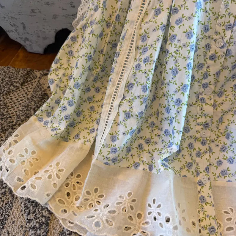 Cottage Toile Floral Sleeveless Blouse (Copy) - Lavender Tribe