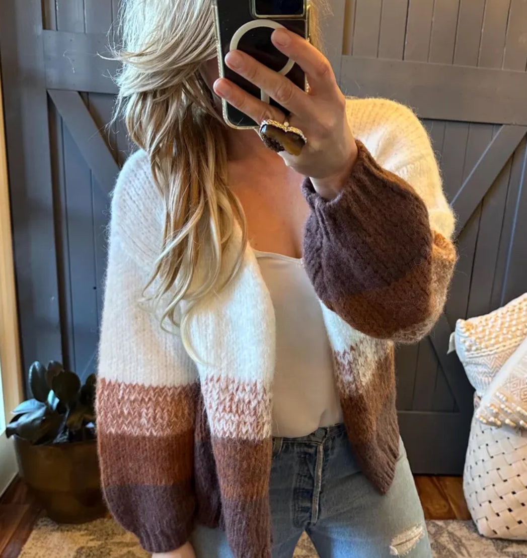 Model of Lavender Tribe Sweater 