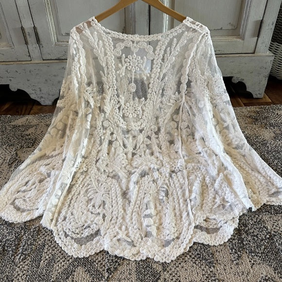 Quincy White Crochet Long Sleeve Lace Blouse