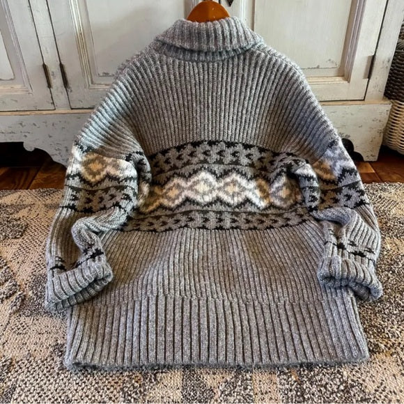 Western Cowichan Print Grey Cardigan Sweater